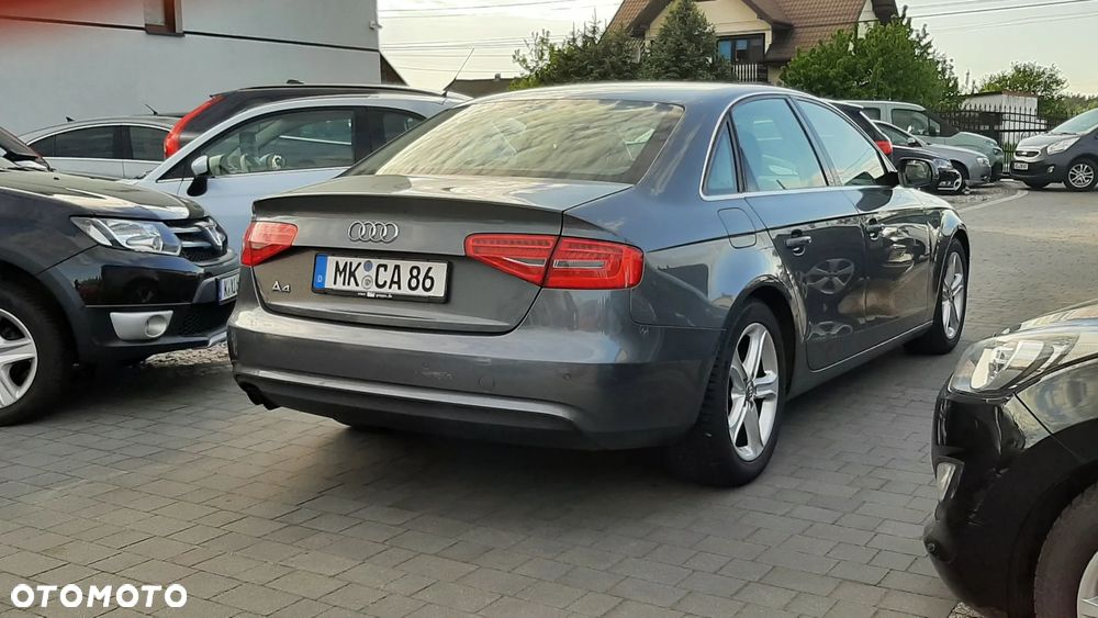 Audi A4 Limousine - 3