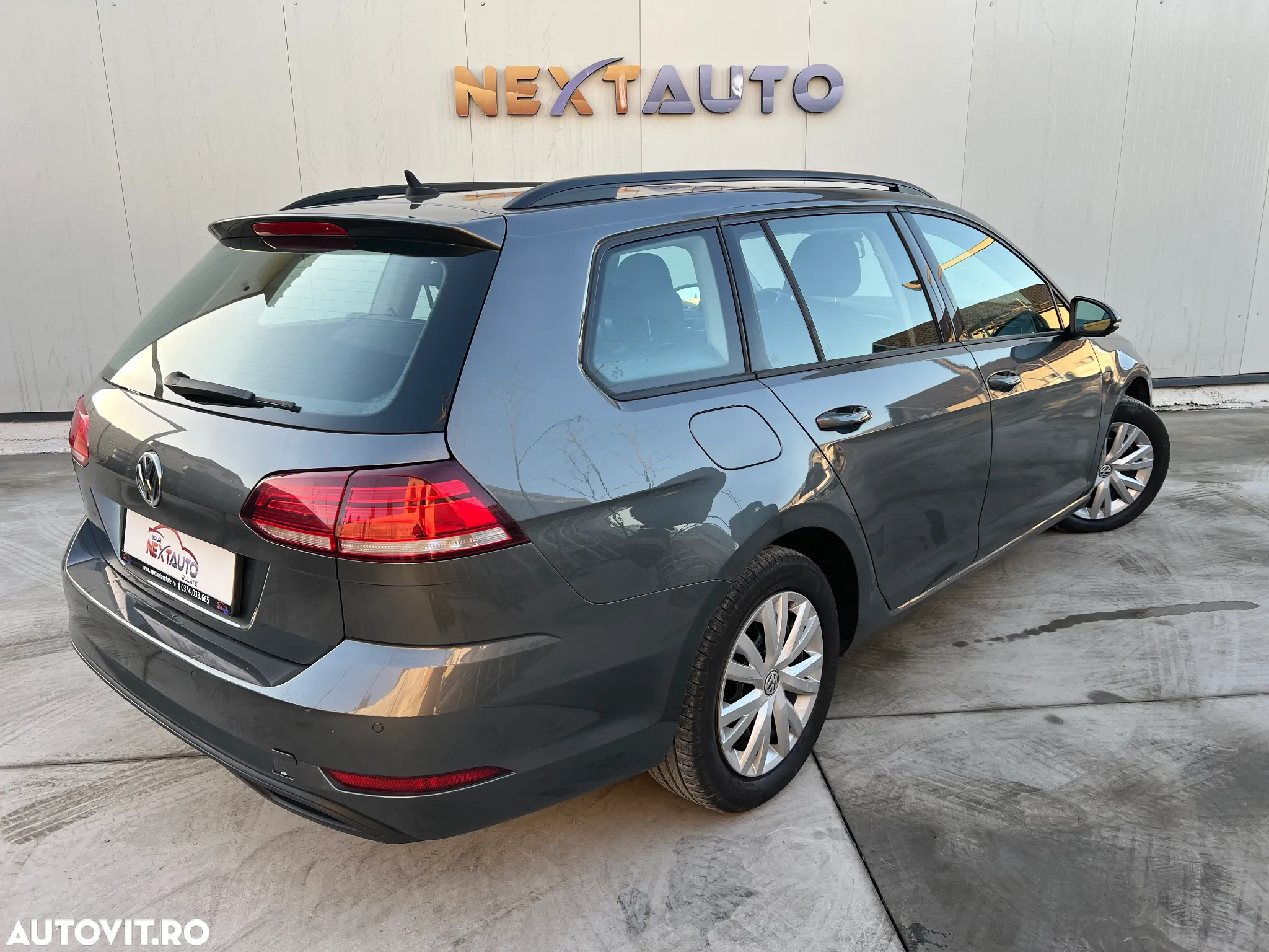 Volkswagen Golf 1.6 TDI Comfortline - 5