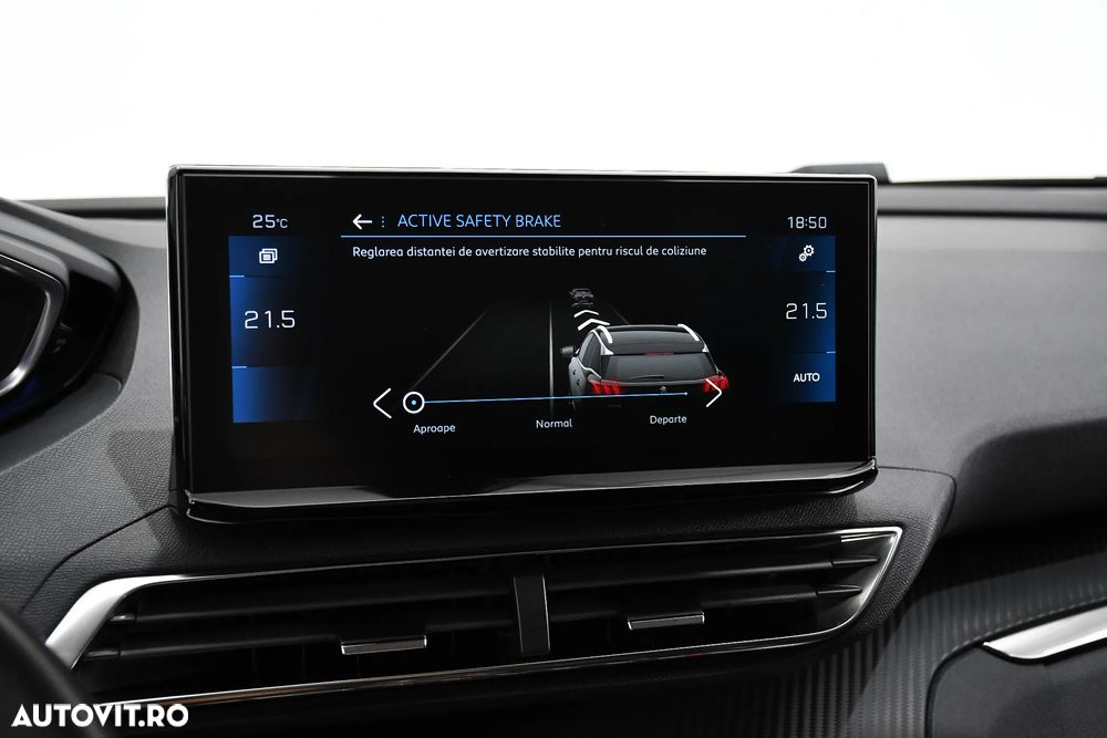 Peugeot 3008 1.2 PureTech 130 EAT8 Allure Pack - 28