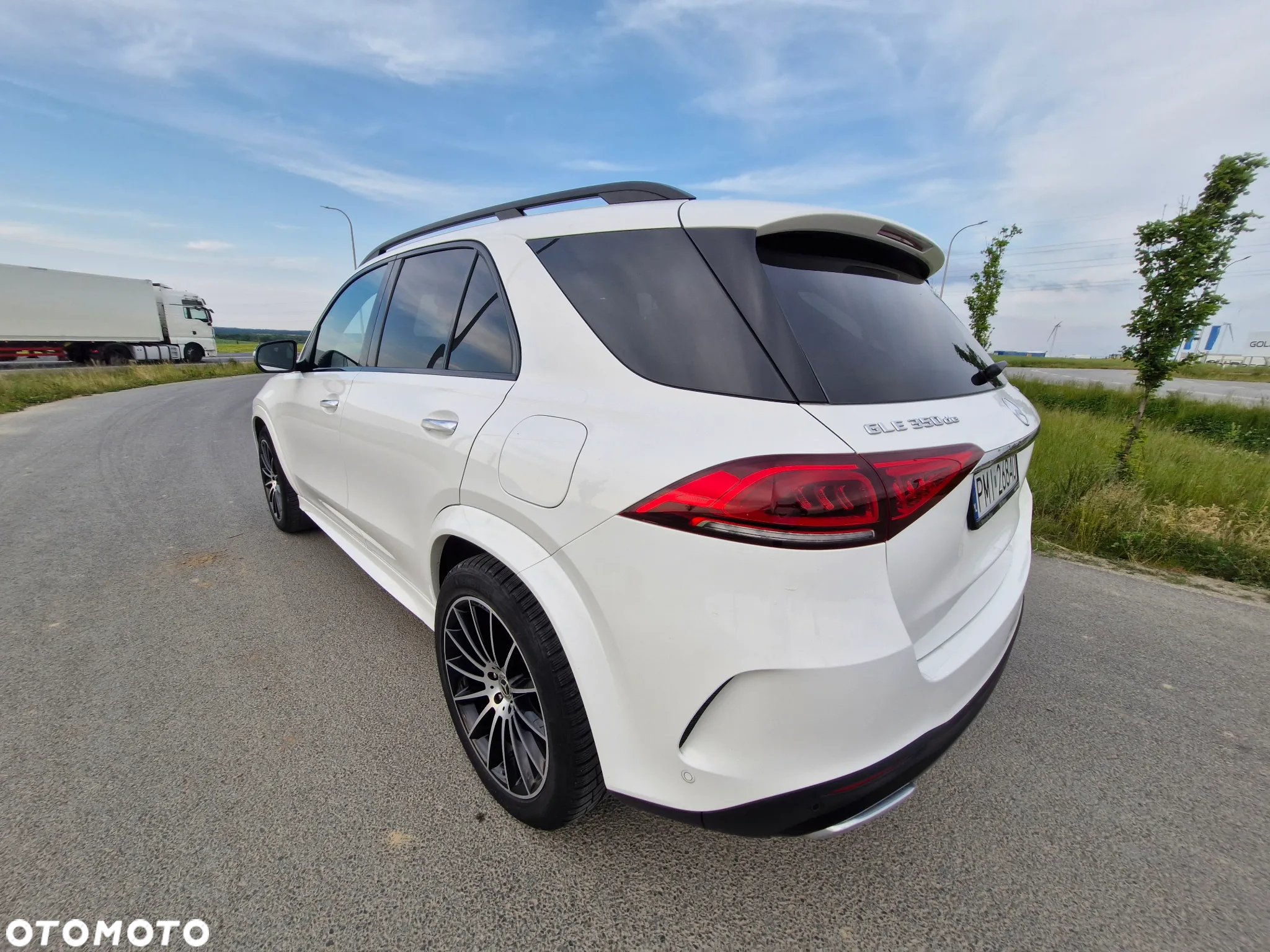 Mercedes-Benz GLE - 14