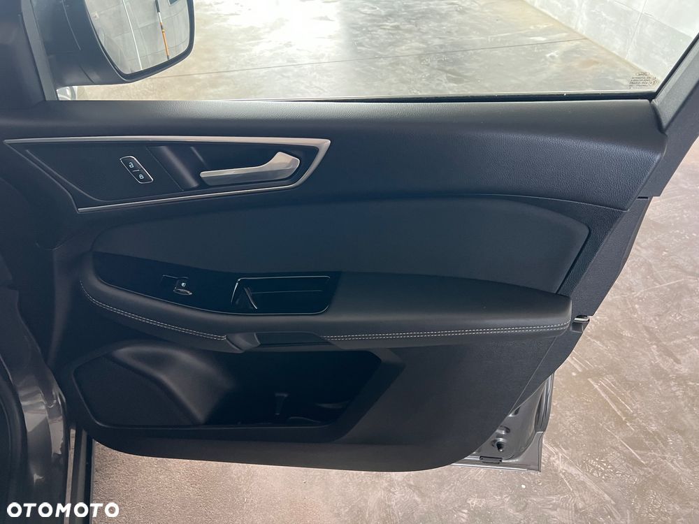 Ford S-Max - 27