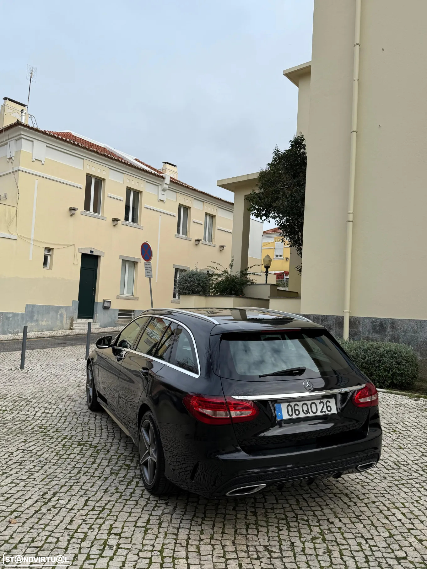 Mercedes-Benz C 300 BlueTEC Hybrid AMG Line - 3