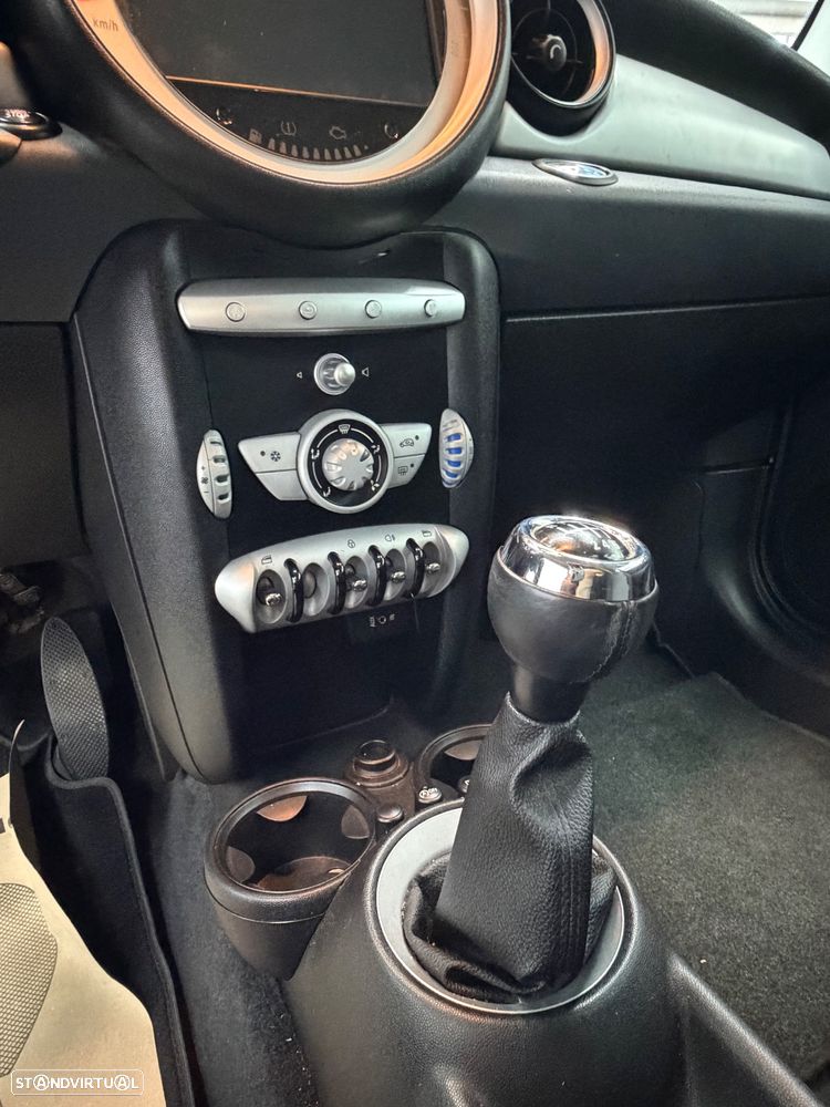 MINI 3 Portas Cooper D - 12