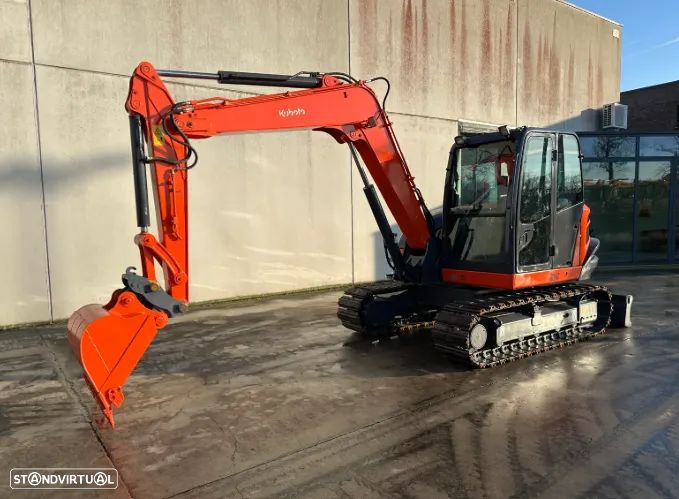 Kubota V2403-T - 1