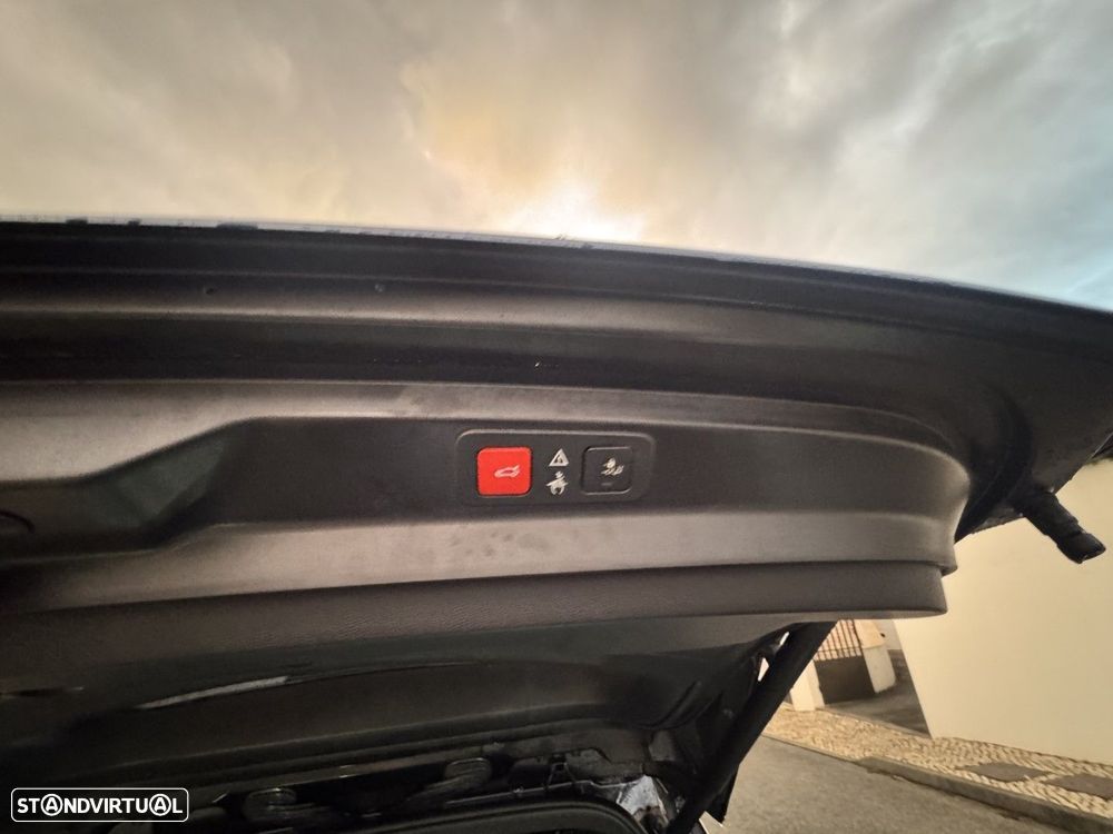 Peugeot 5008 1.2 PureTech Allure Pack EAT8 - 28