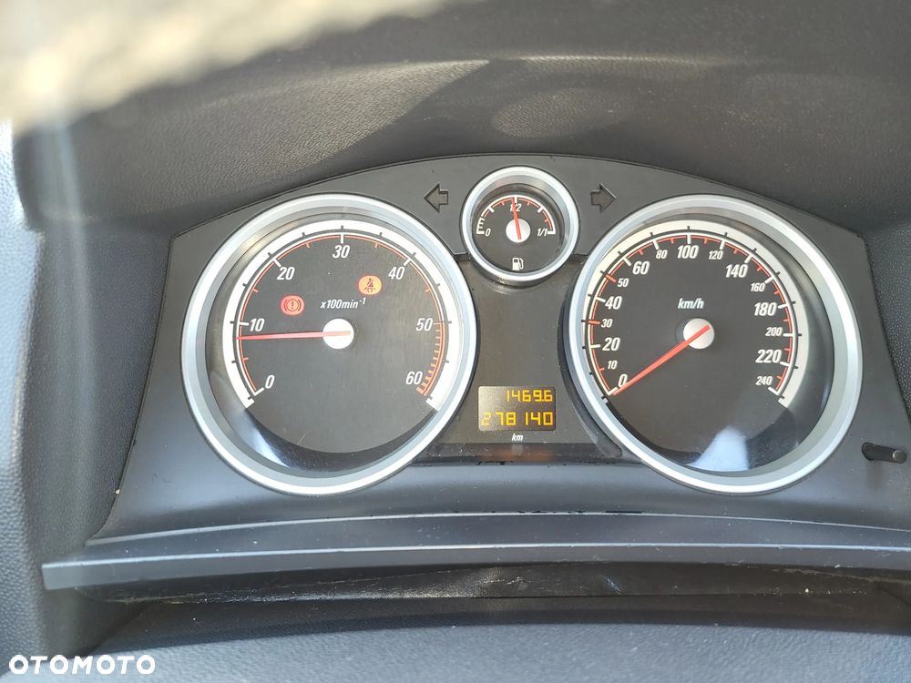 Opel Zafira 1.9 CDTI 111 - 10