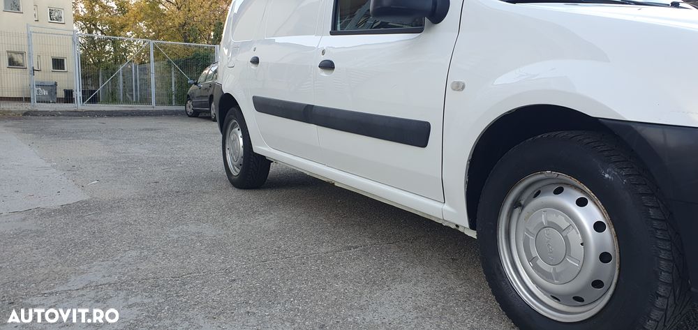 Dacia Logan Van - 8