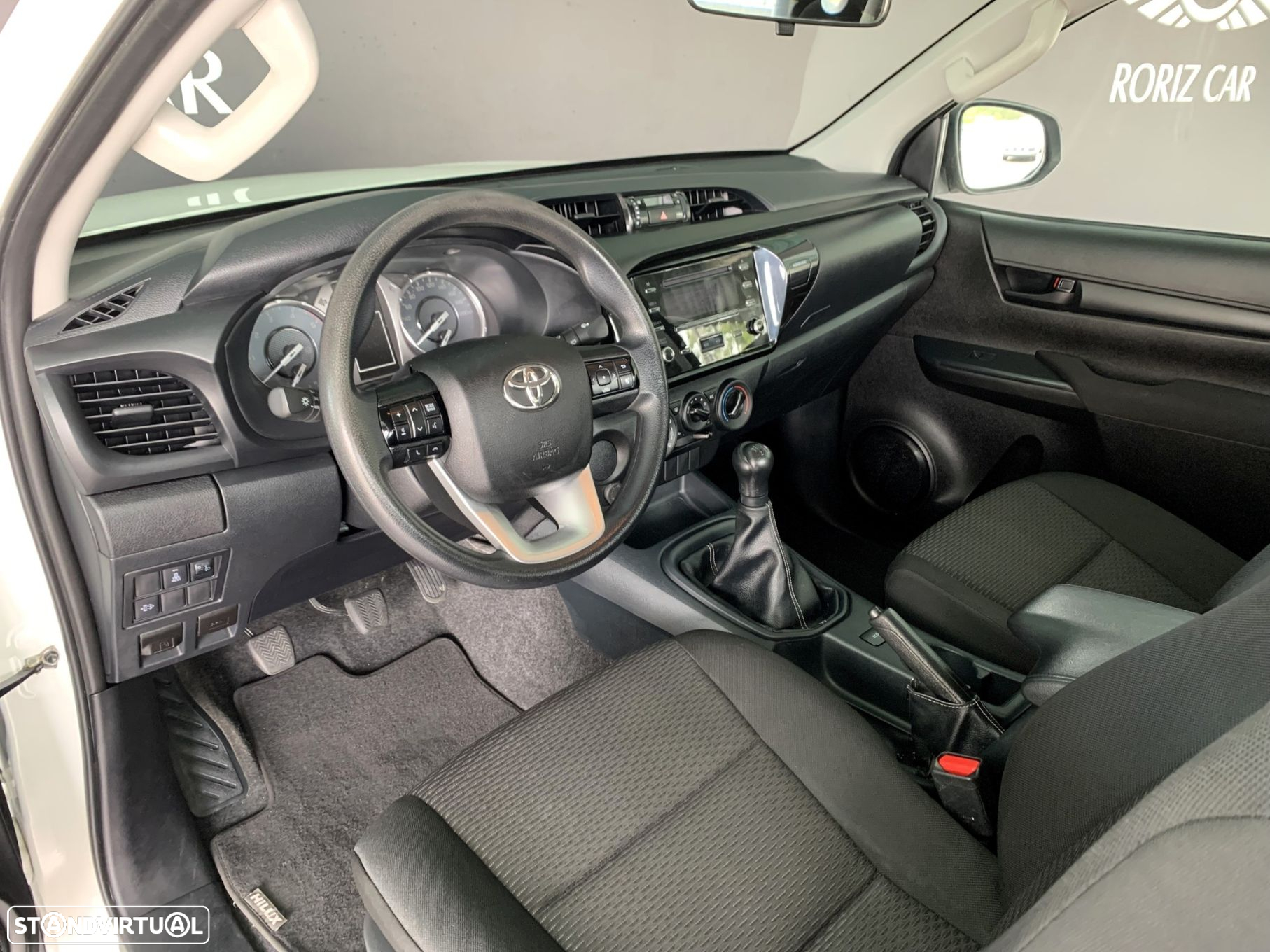 Toyota Hilux 2.4 D-4D 2WD CD Tracker - 7