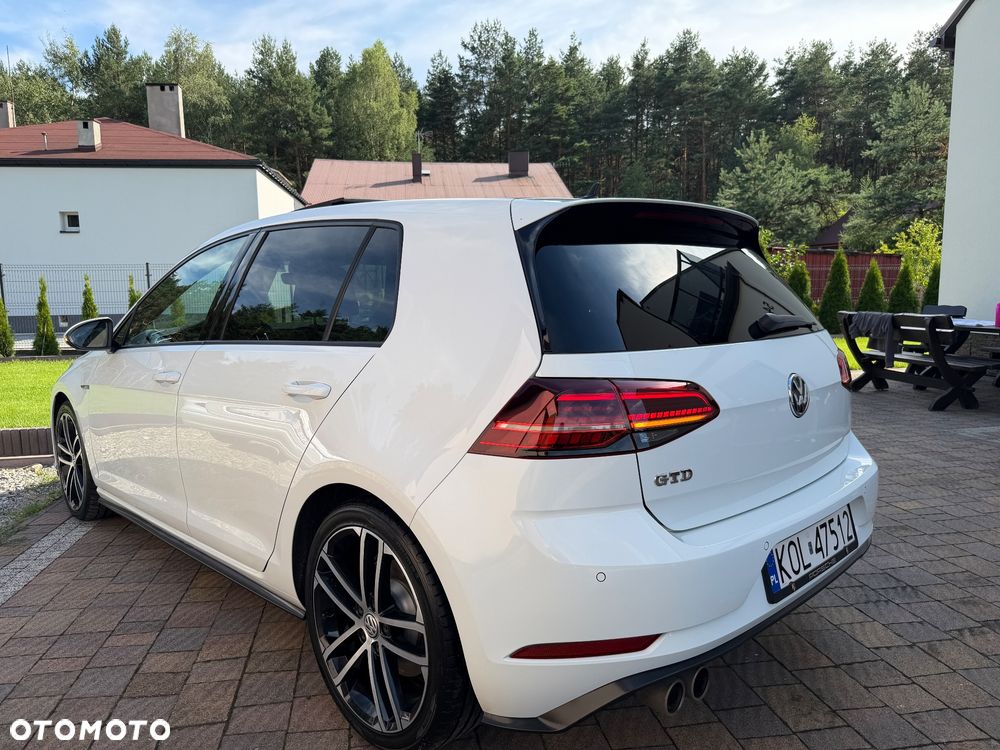 Volkswagen Golf 2.0 TDI BMT GTD - 3