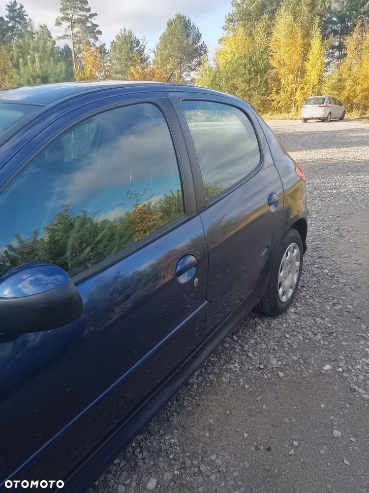 Peugeot 206 2006 photo 3