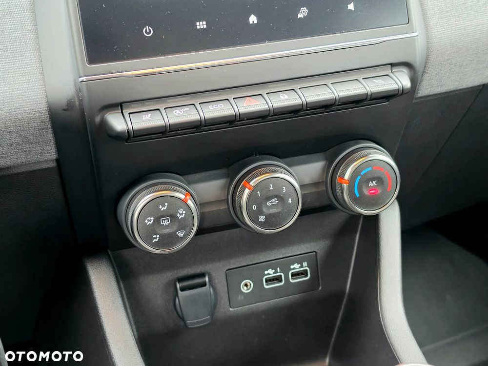 Renault Clio - 26
