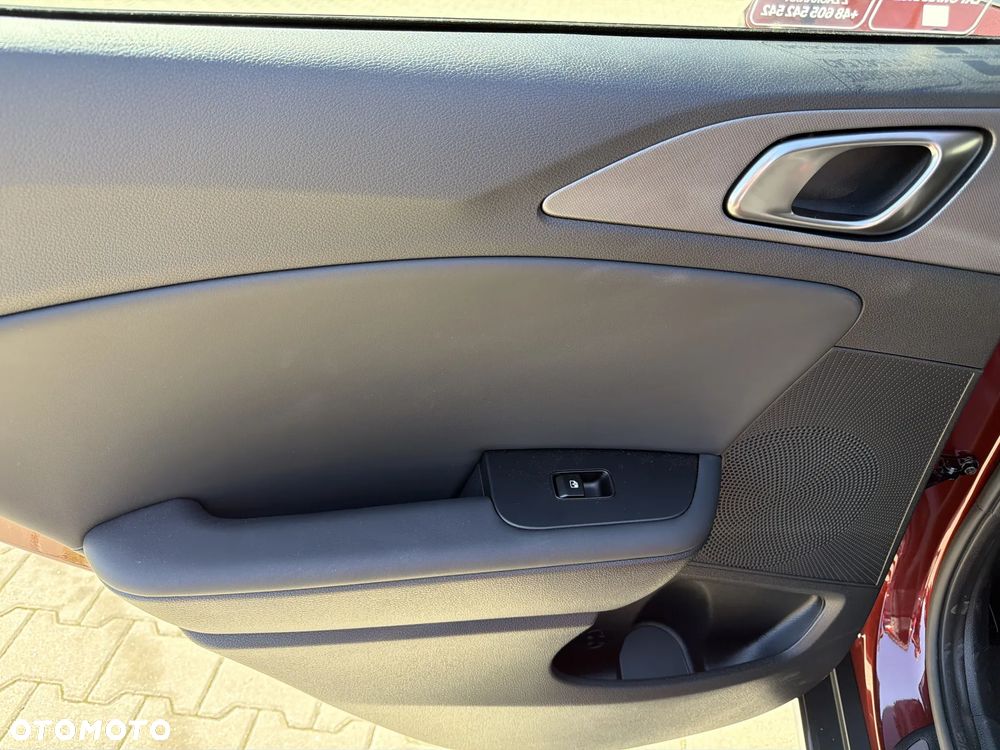 Kia XCeed 1.6 T-GDI L DCT - 17