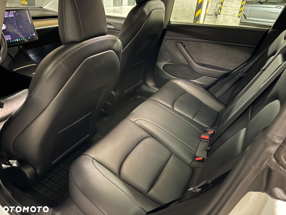 Tesla Model 3 - 13