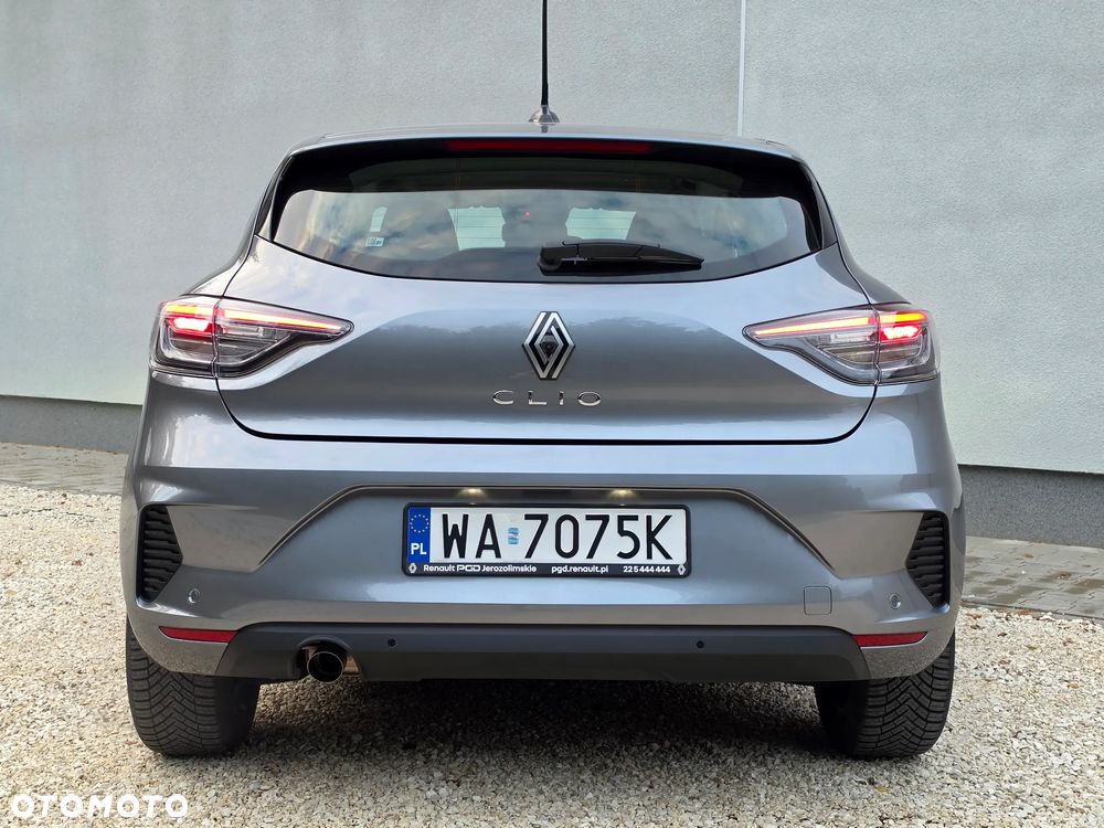 Renault Clio - 16