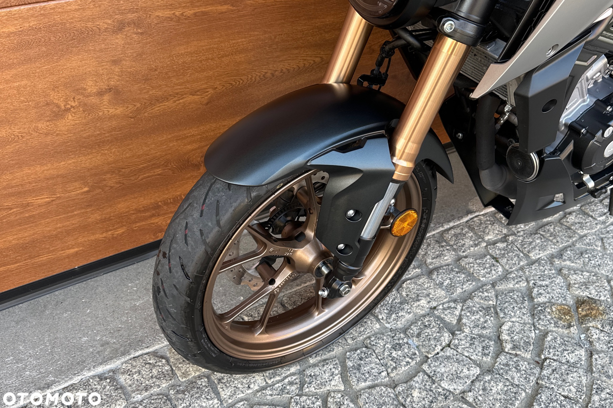 Honda CB - 18