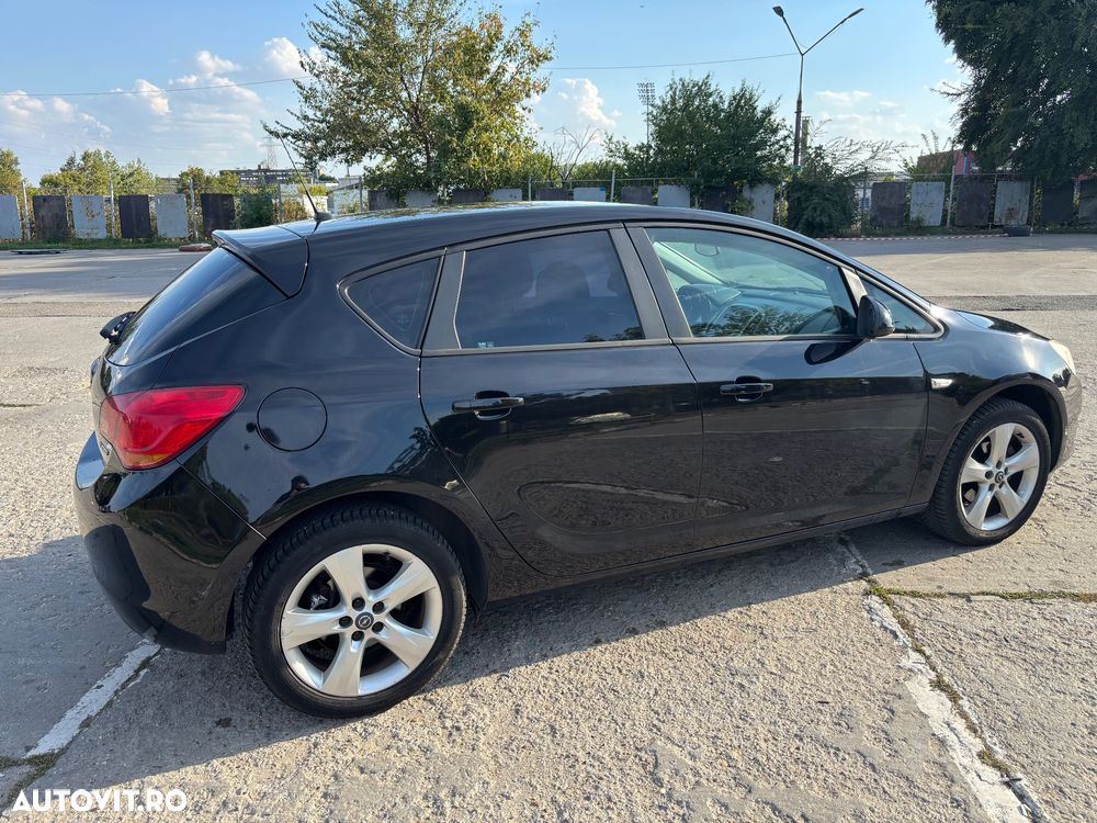 Opel Astra 1.4 Turbo Enjoy - 3