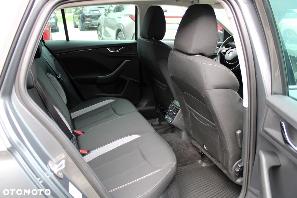 Skoda Scala 1.5 TSI Selection DSG - 18