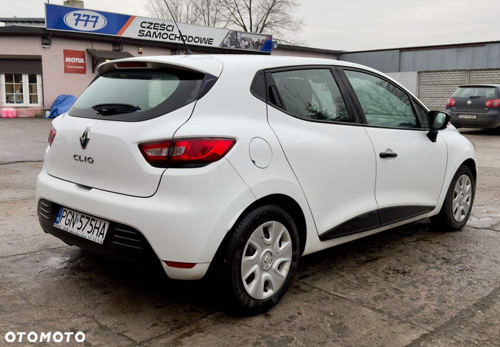 Renault Clio 1.2 16V Life - 6