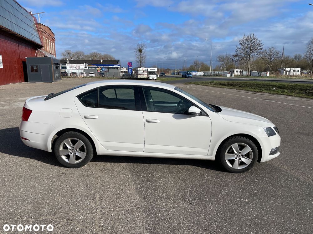 Skoda Octavia 1.5 TSI GPF ACT Ambition - 4