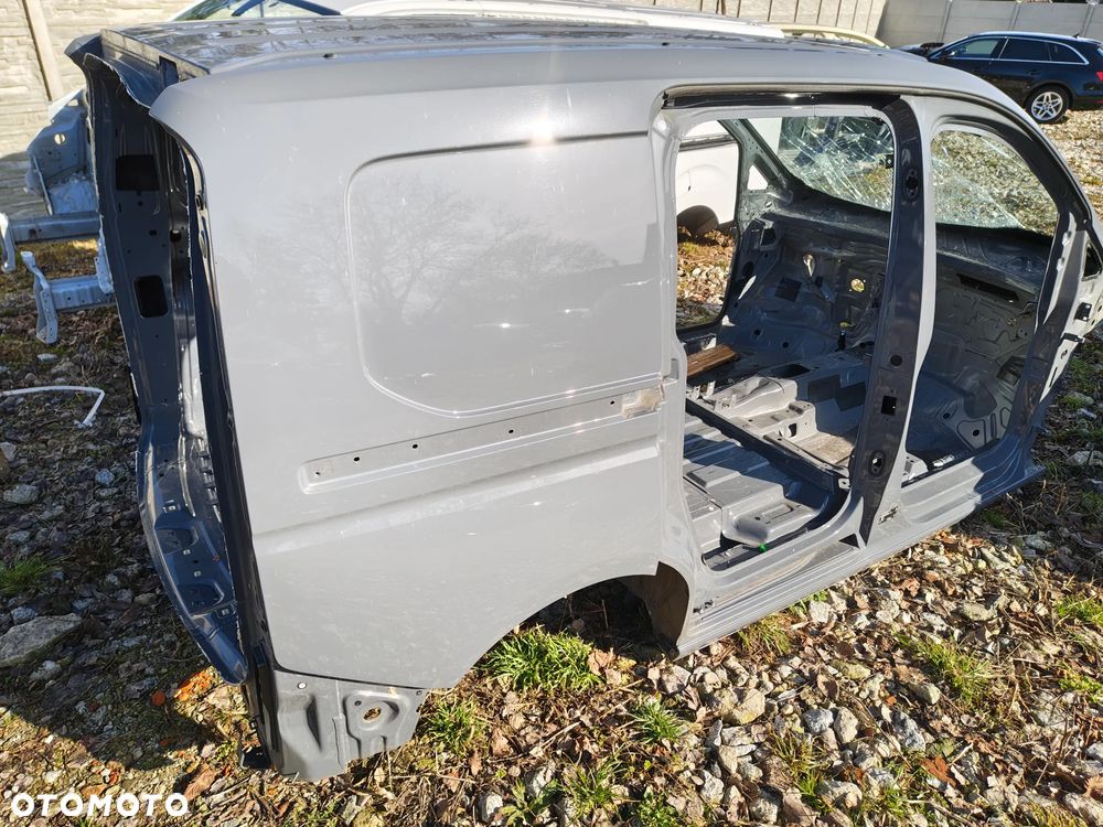 CADDY V 2K7 nowy model ćwiartka lewy tył - 1