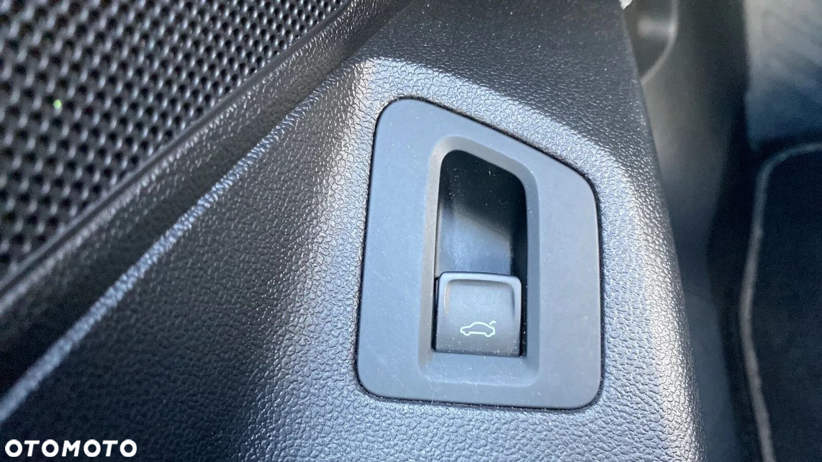Volkswagen Passat - 29