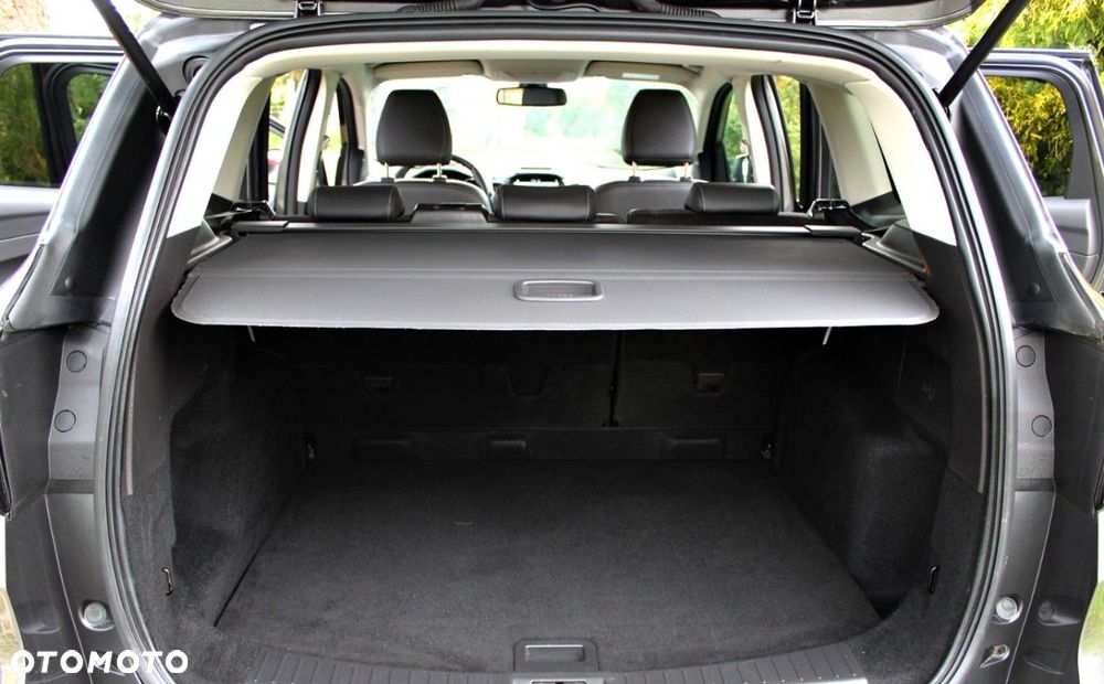 Ford Kuga - 13