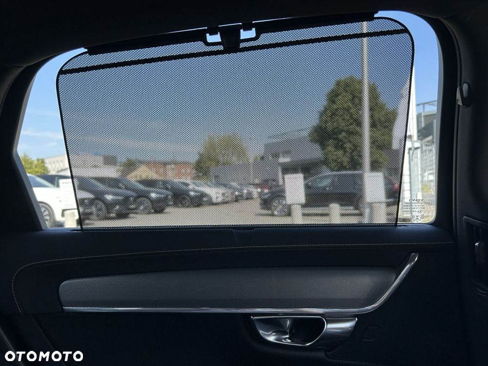 Volvo S90 - 28