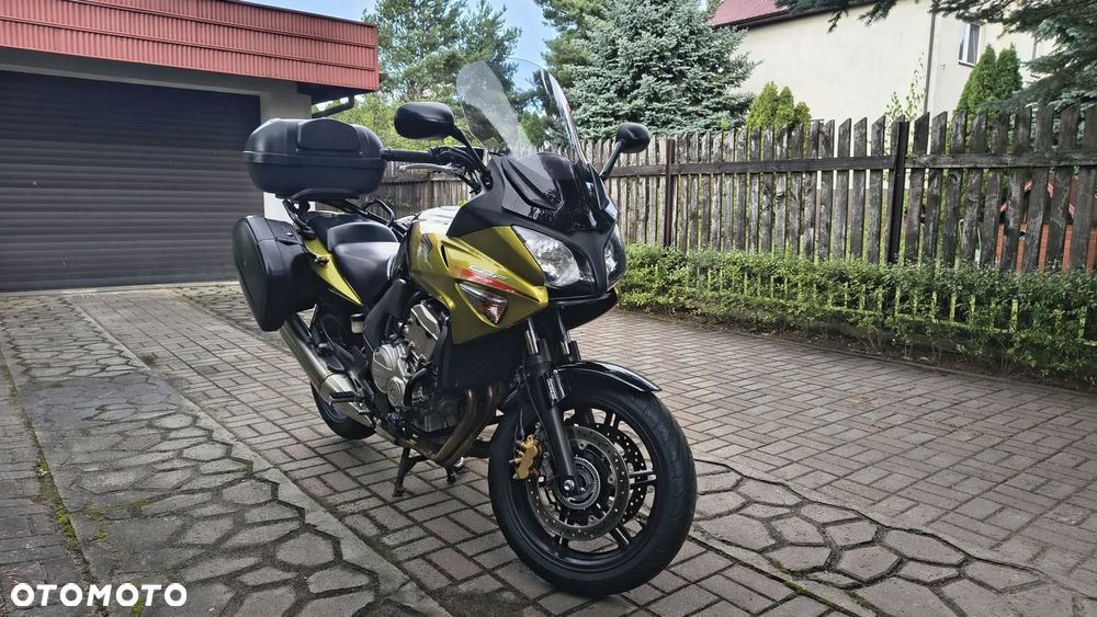 Honda CBF - 4