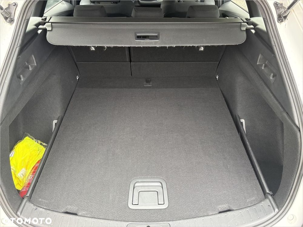 Toyota Corolla 1.8 Hybrid Active - 16