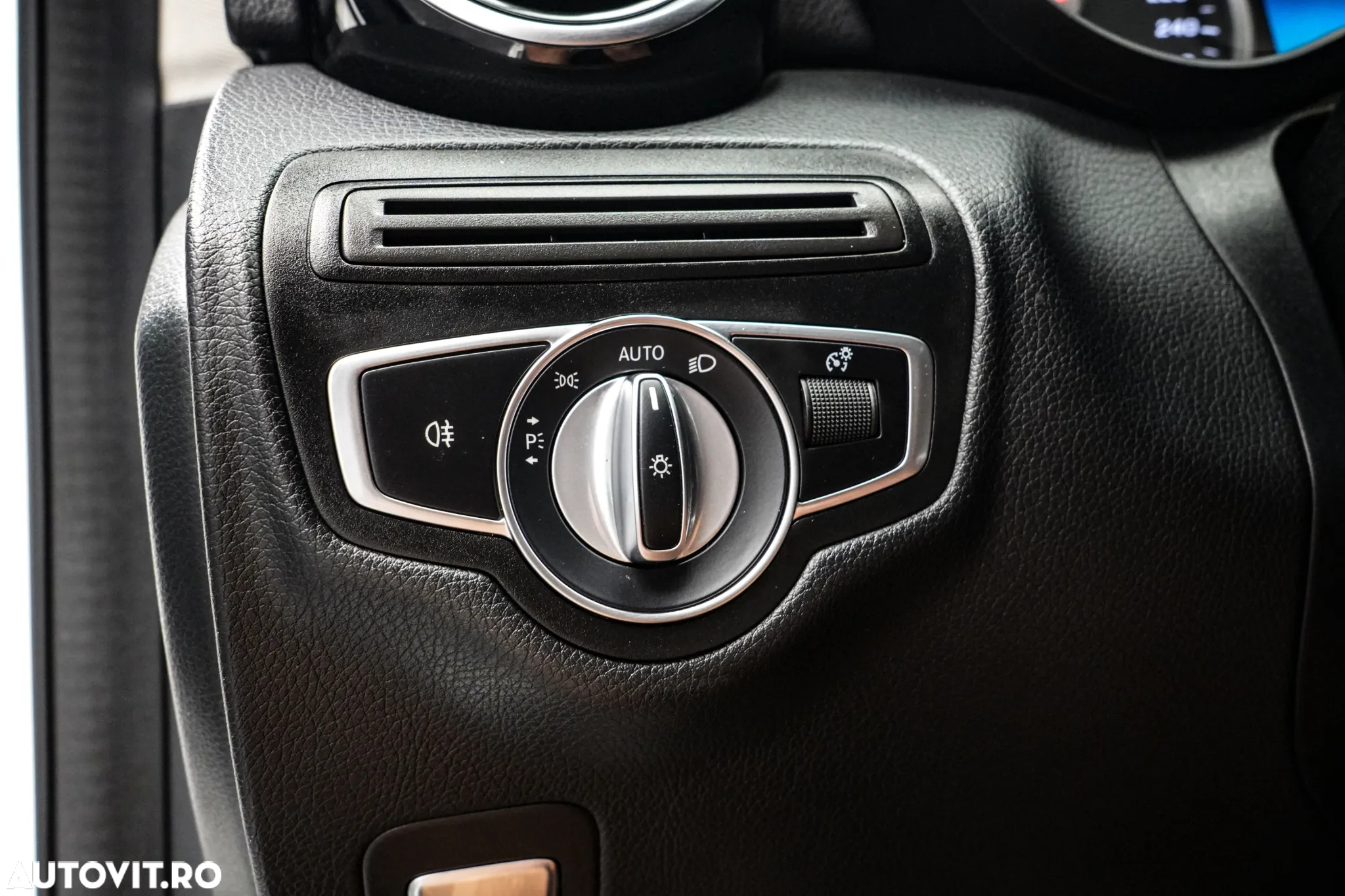 Mercedes-Benz C 180 Aut. - 23