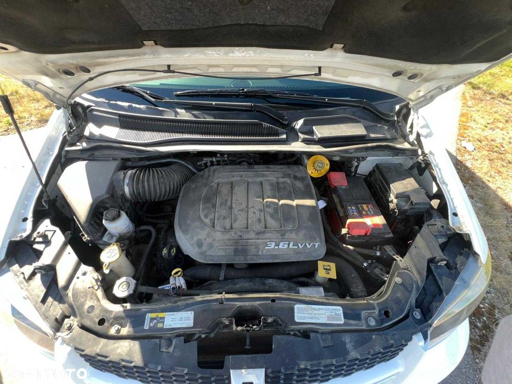 Dodge Grand Caravan - 3