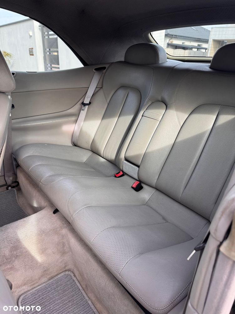 Mercedes-Benz CLK - 25