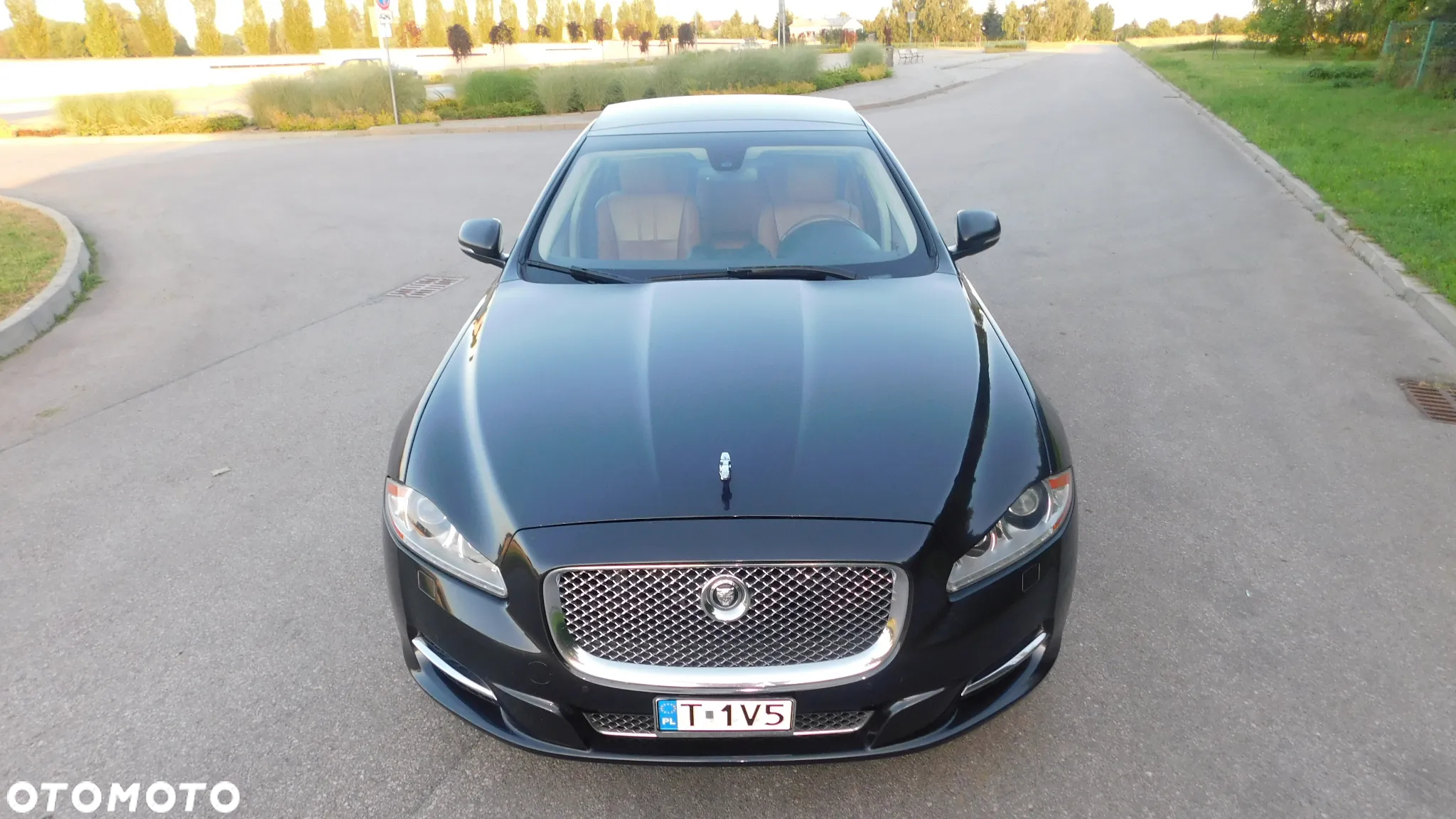 Jaguar XJ 5.0 V8 LWB Premium Luxury - 16