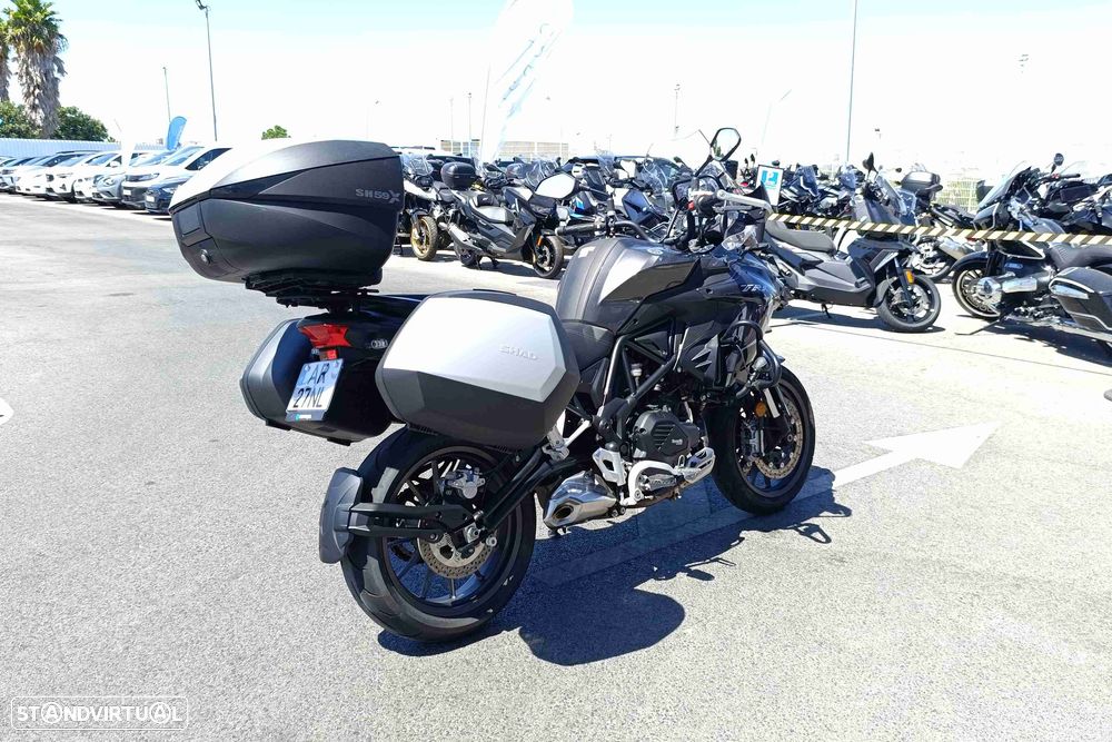 Benelli TRK 502 - 3