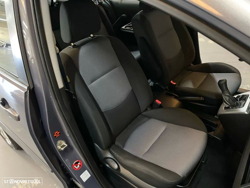 Mazda 5 MZR-CD 2.0 Exclusive - 17