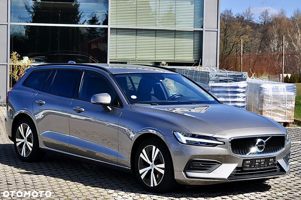 Volvo V60 B3 B Geartronic Momentum - 2