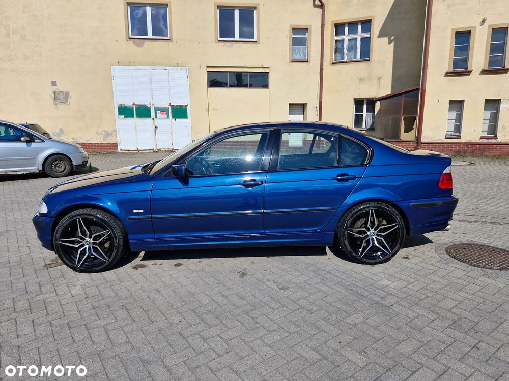 BMW Seria 3 330ix - 10