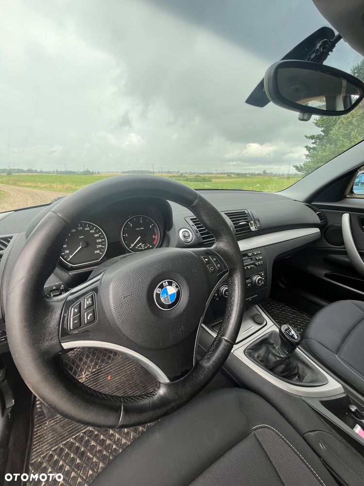 BMW Seria 1 118d - 12