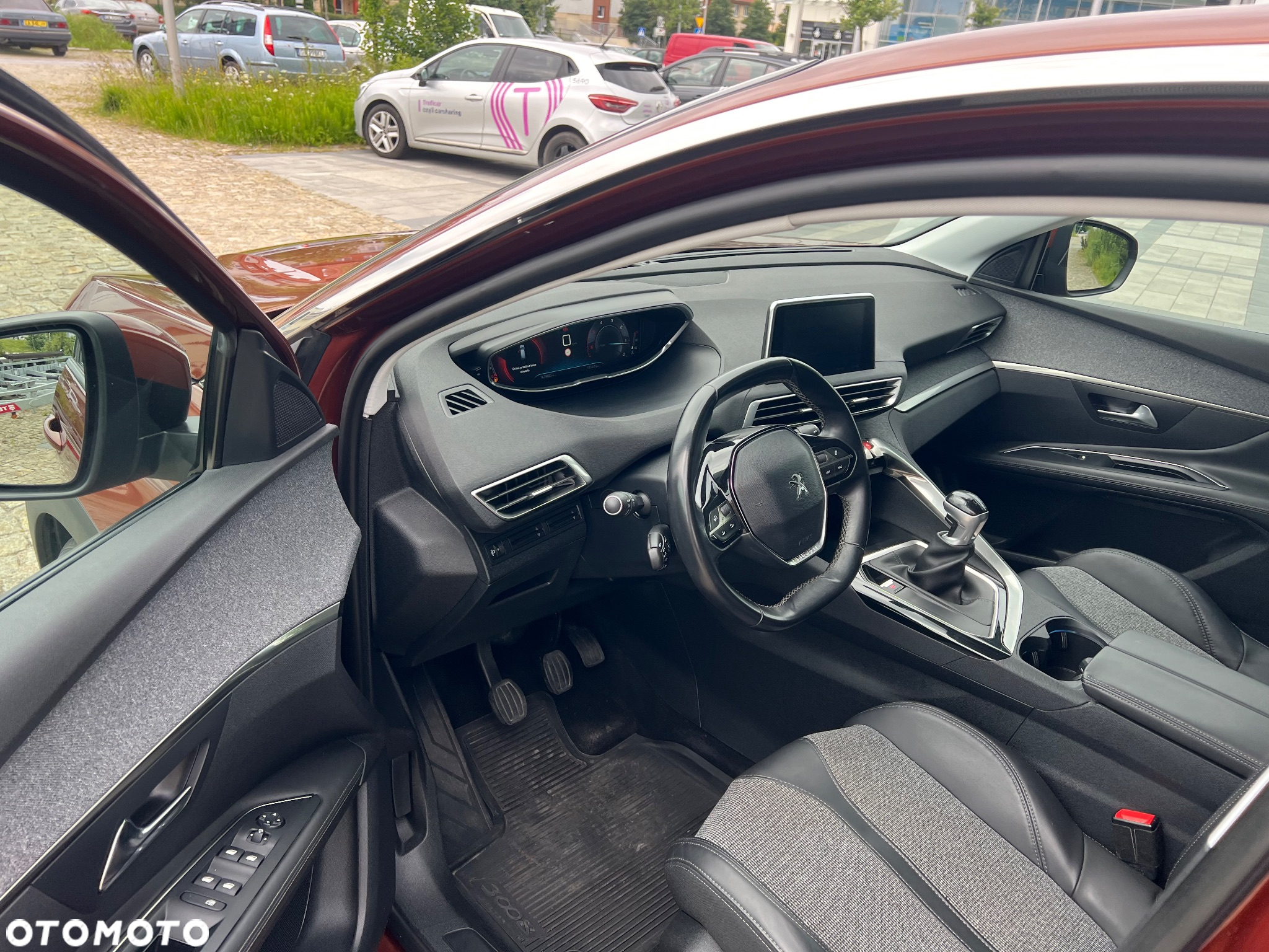 Peugeot 3008 2.0 BlueHDi Allure S&S - 19