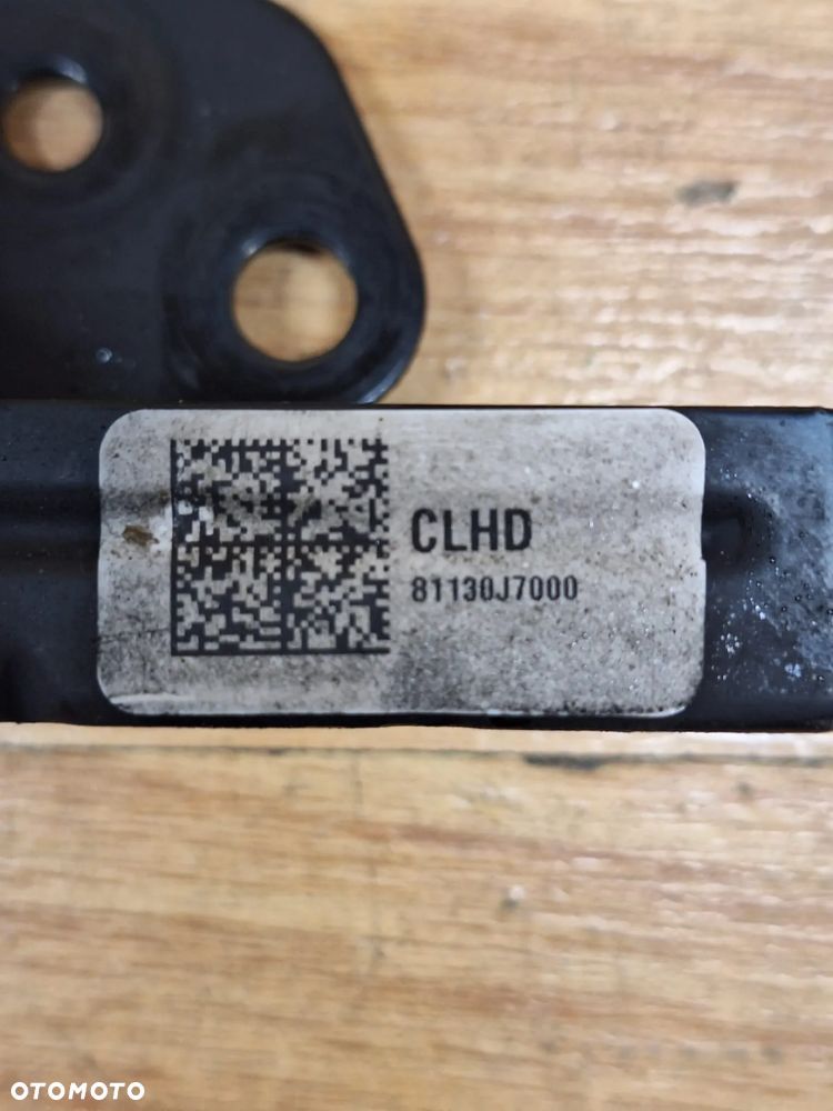 Ślizg zderzaka prawy tył kia stonic  86614H8400 - 4