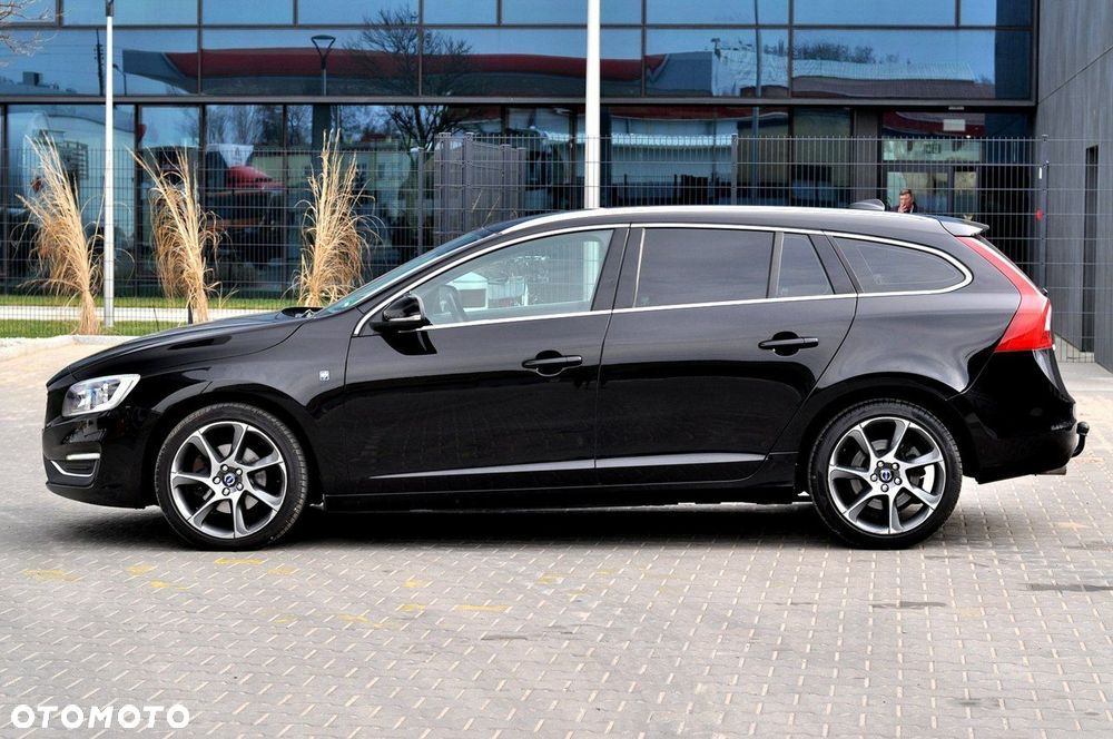 Volvo V60 D2 Ocean Race - 12