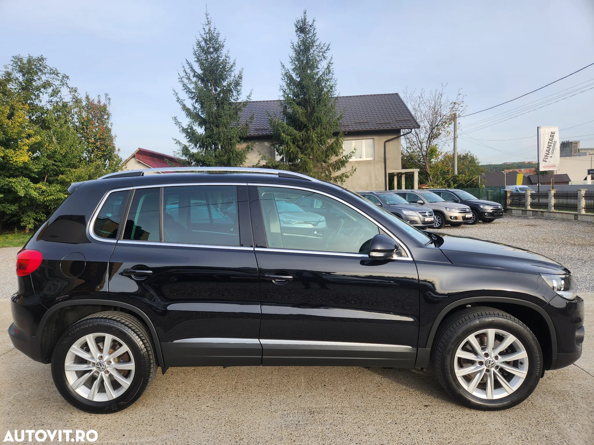 Volkswagen Tiguan 2.0 TDI 4Motion BMT Sport & Style - 6