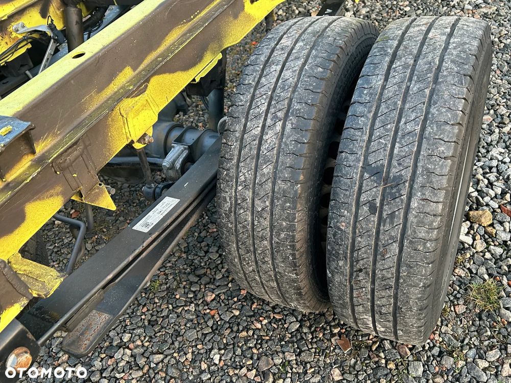 Mercedes-Benz Sprinter - 8