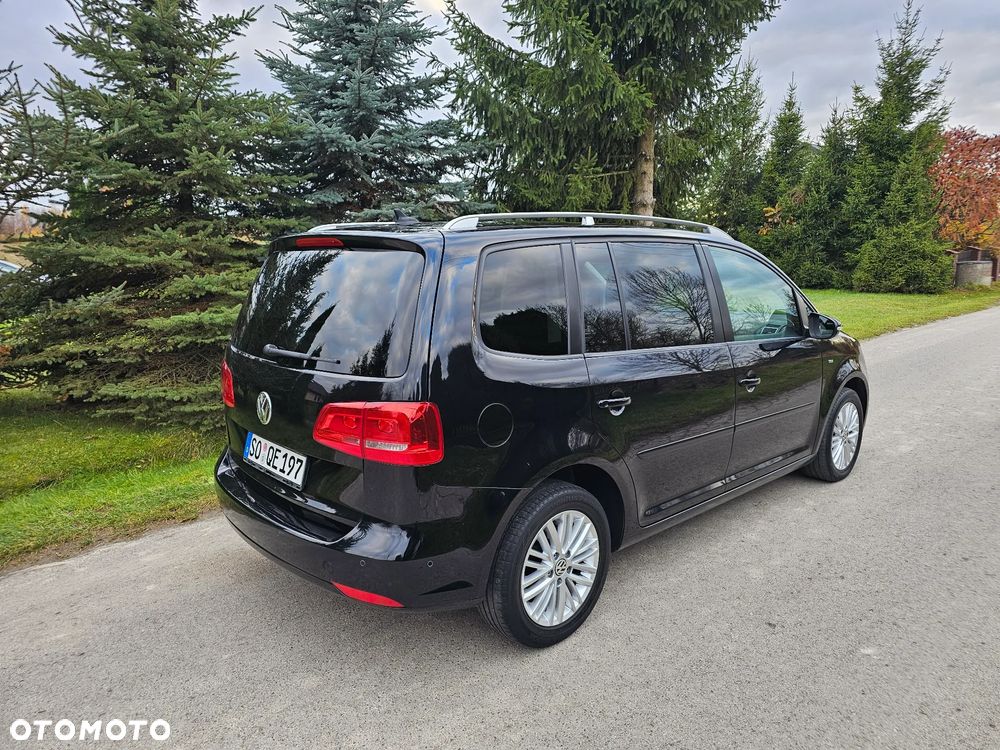 Volkswagen Touran 2.0 TDI DPF Highline - 26