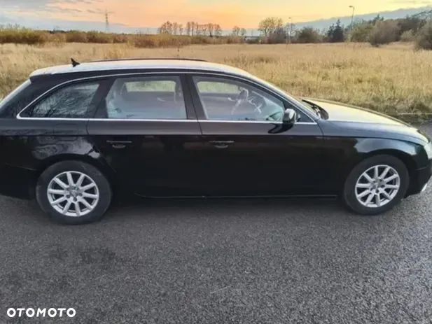 Audi A4 Avant 2.0 TDI DPF Ambiente - 4
