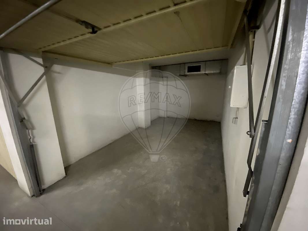 Garagem  para venda - Grande imagem: 2/4