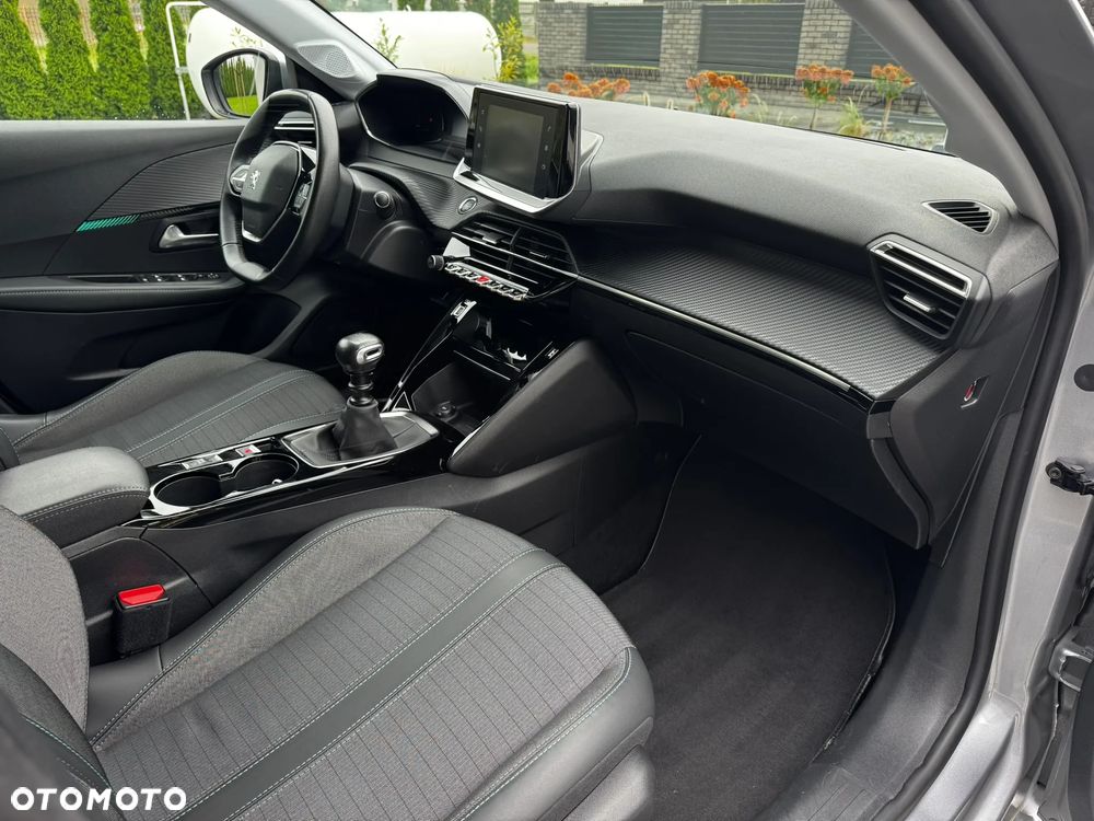 Peugeot 208 PureTech 100 Allure - 14