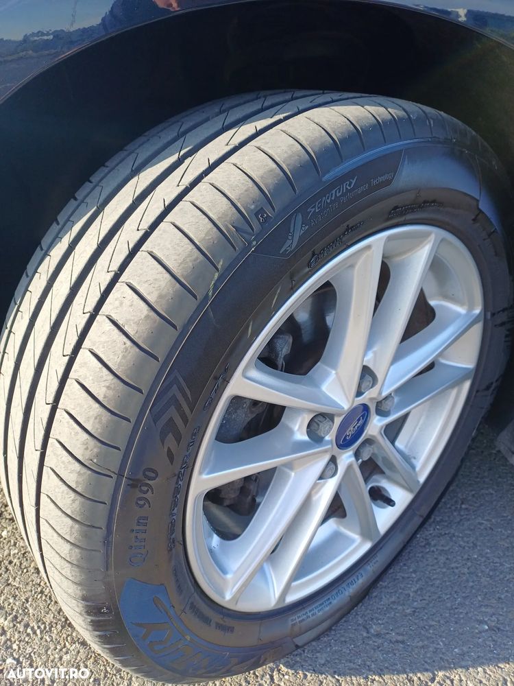 FORD Focus 2014 — imagine 5