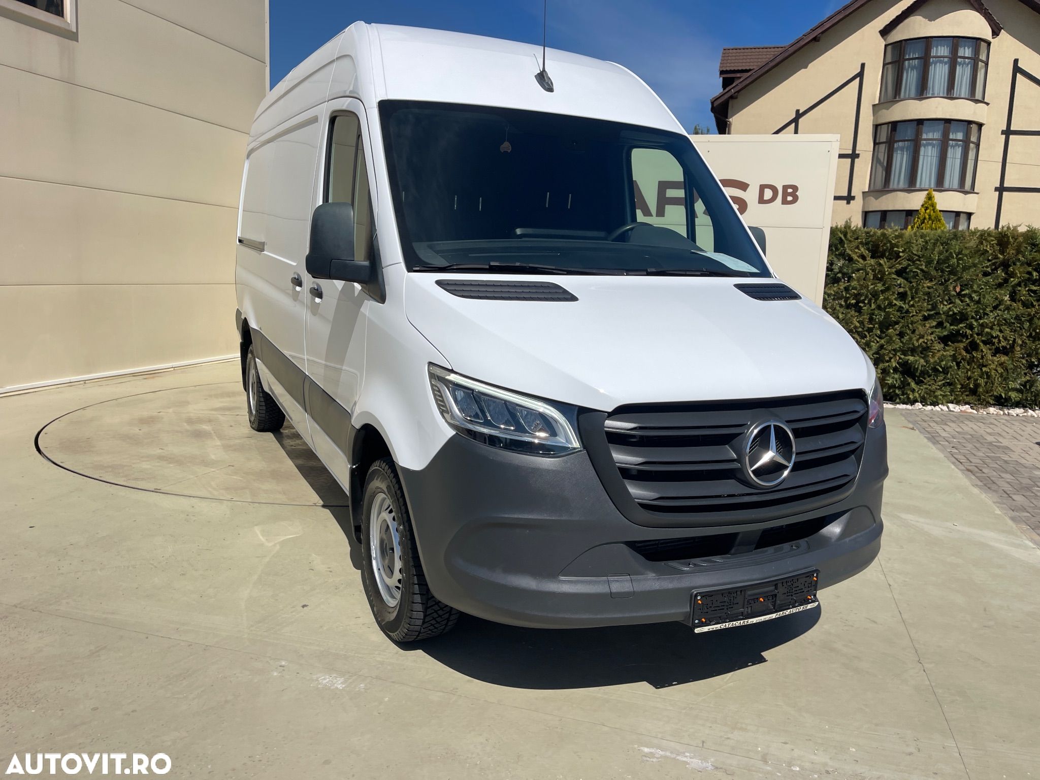 Mercedes-Benz Sprinter 319 3.0CDI V6 MEDIU 2CULISANTE - 1