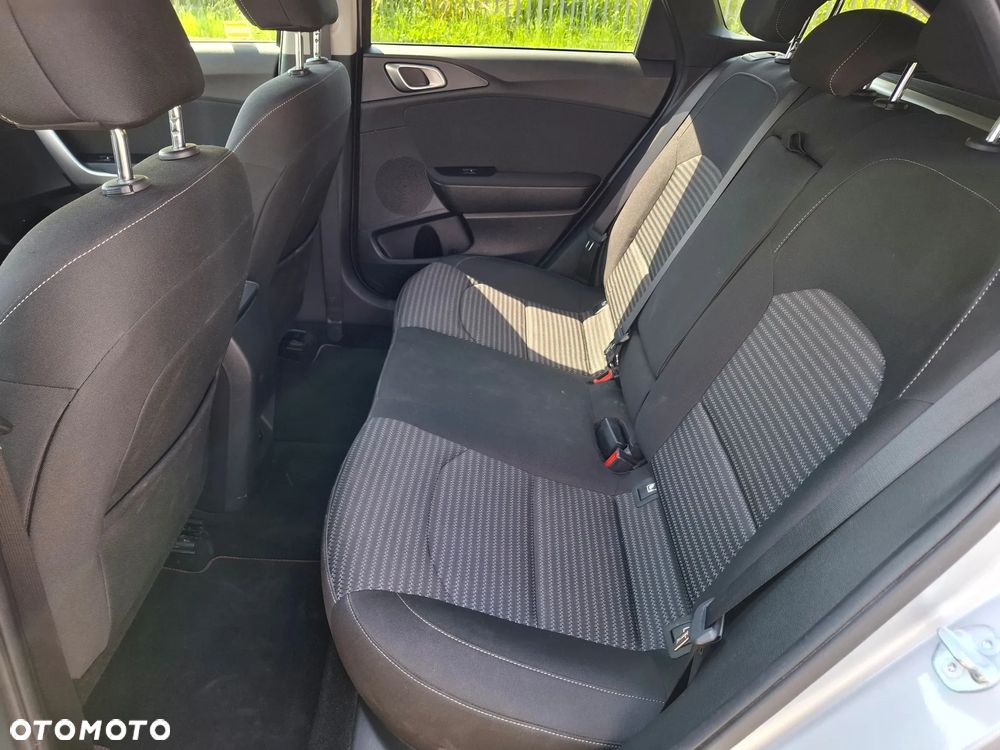 Kia Ceed 1.5 T-GDI M - 16